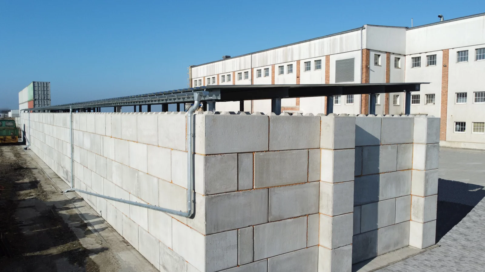 W Best-Idea jesteśmy dumni z naszych projektów ścian przeciwpożarowych oraz z precyzyjnego wykonania. 